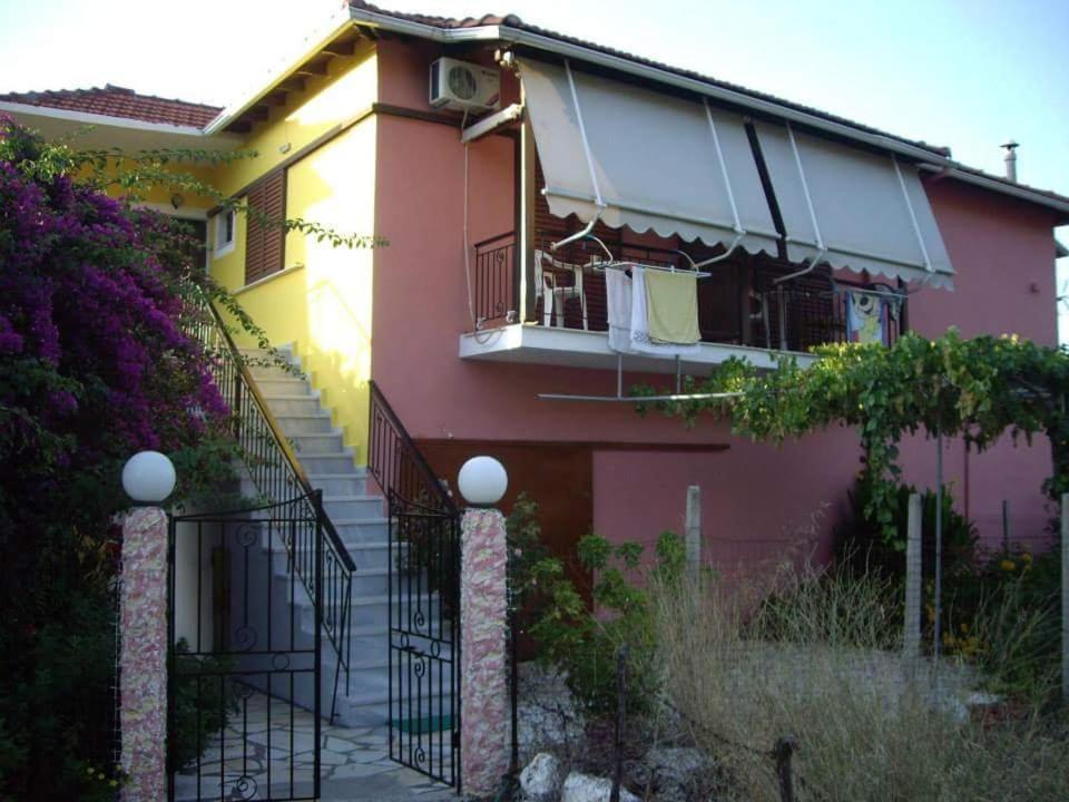 Kalamítsi Eros Appartments מראה חיצוני תמונה