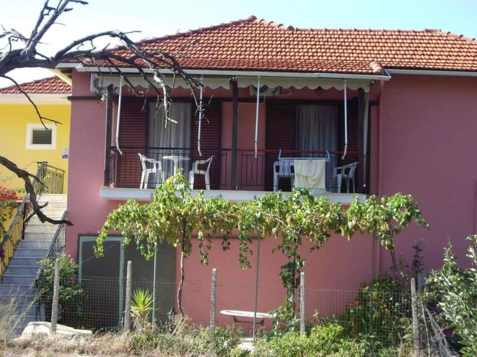 Kalamítsi Eros Appartments מראה חיצוני תמונה