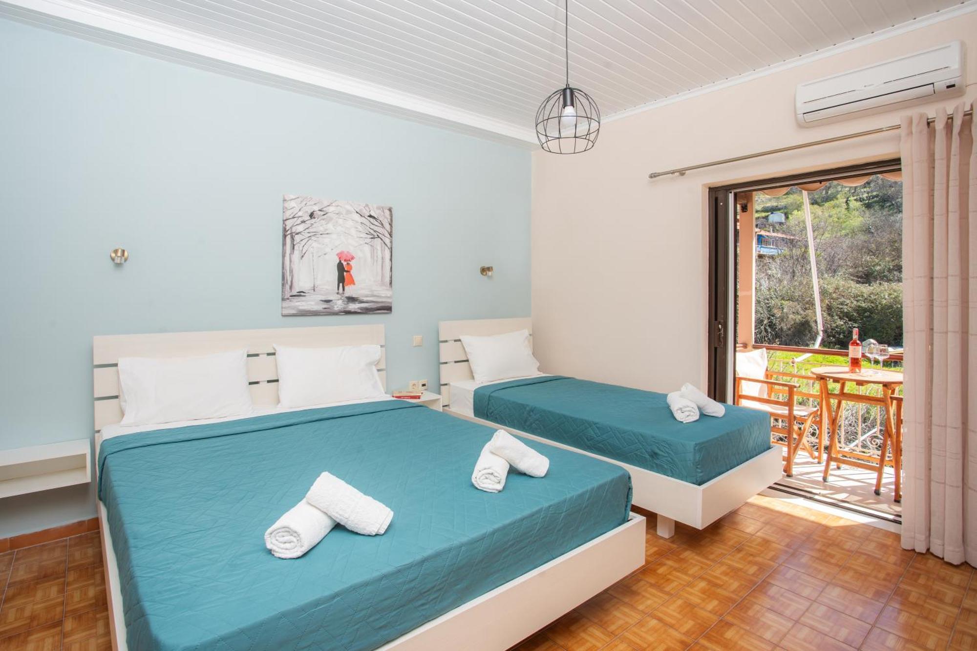 Kalamítsi Eros Appartments מראה חיצוני תמונה