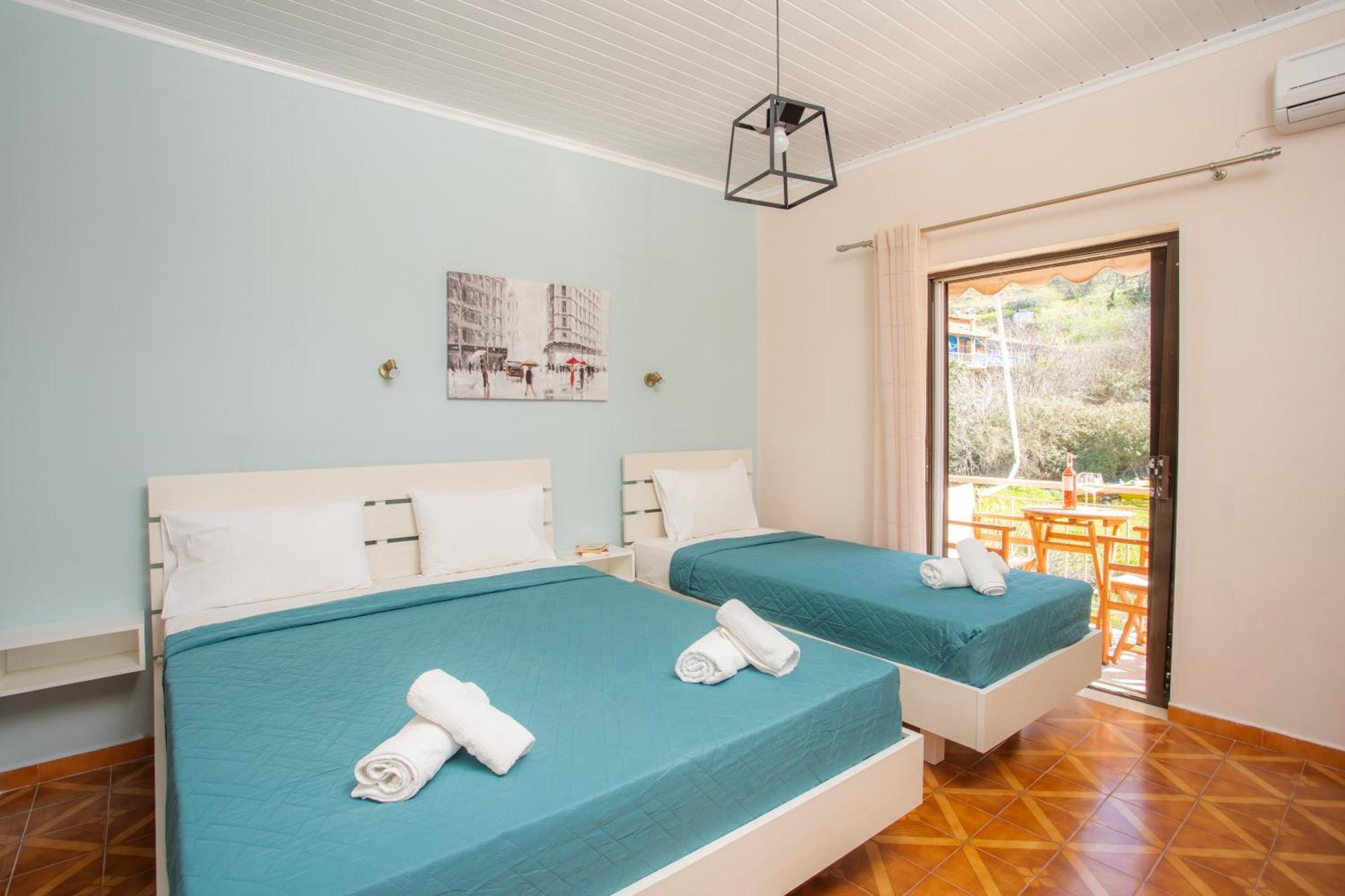 Kalamítsi Eros Appartments מראה חיצוני תמונה