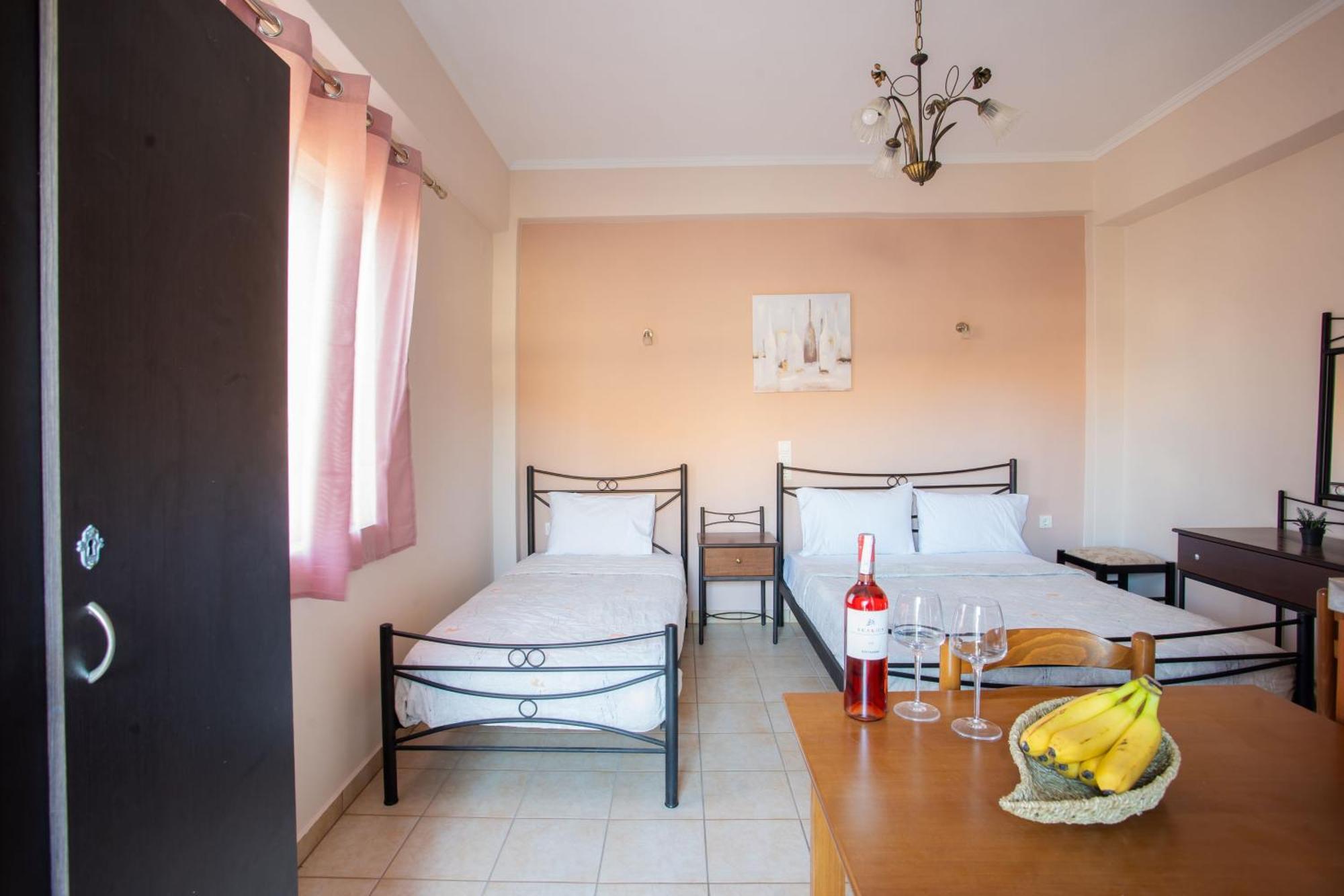 Kalamítsi Eros Appartments חדר תמונה